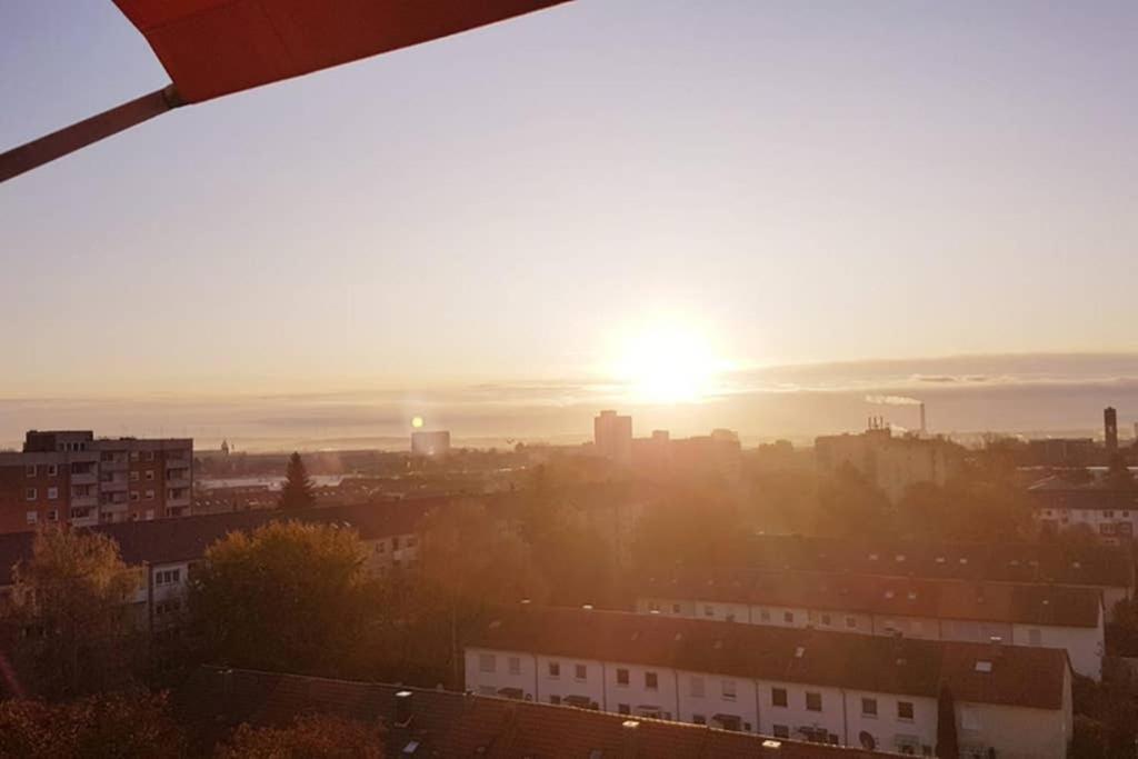 Penthouse "Marc Aurel" - Greatview, Wifi & Netflix Apartment Schweinfurt Exterior photo